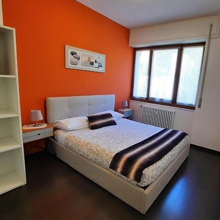 Апартаменты Lucini Ai Portici Тирано Экстерьер фото