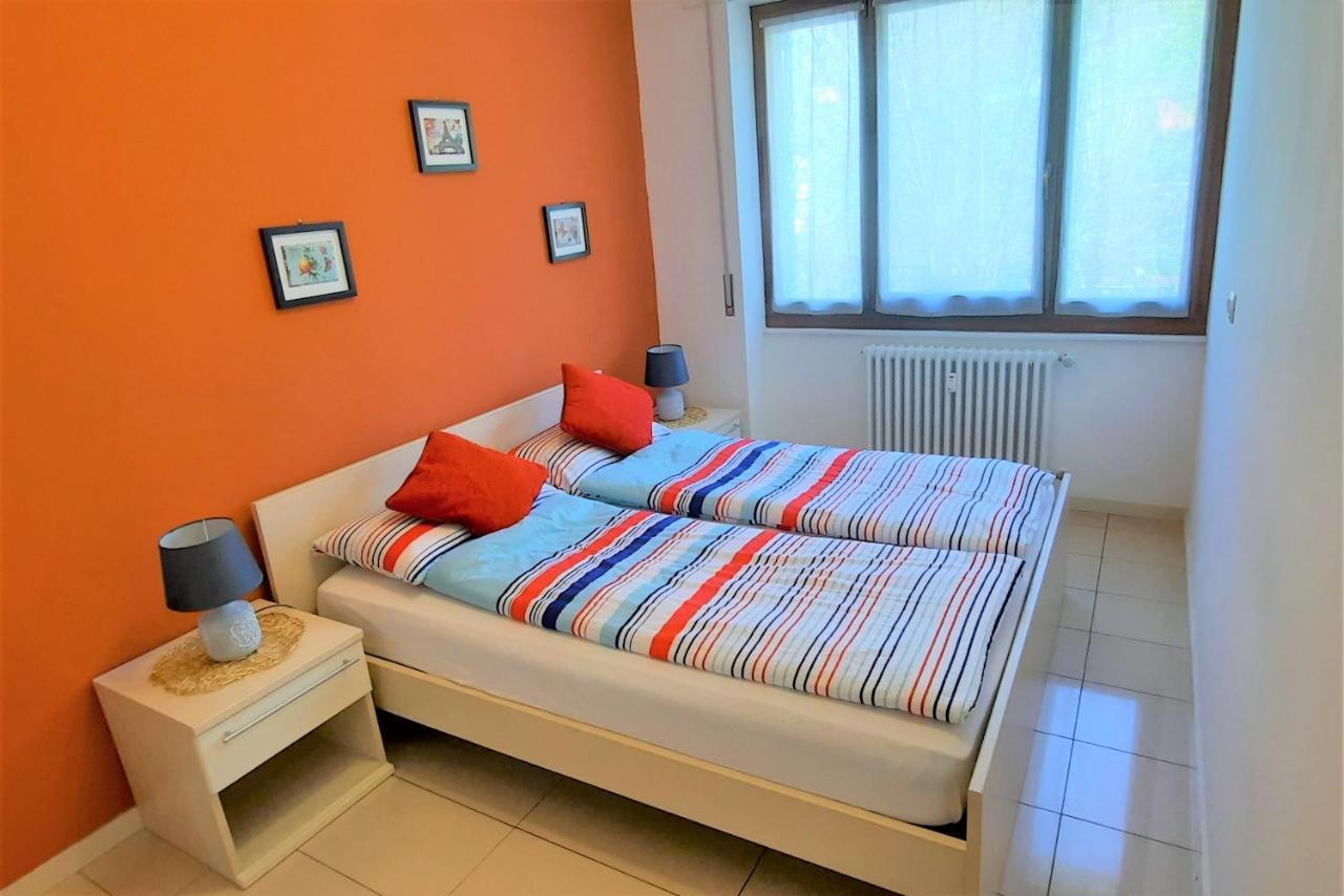 Апартаменты Lucini Ai Portici Тирано Экстерьер фото